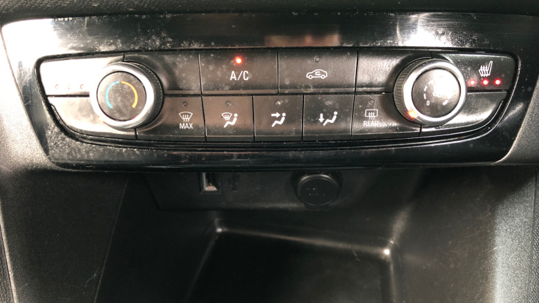 Vauxhall Corsa 1.2 SE Nav Premium 5dr Petrol Hatchback